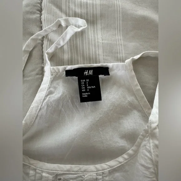 Forever 21 White Linen-Like Racer Back Shirt - Picture 3 of 3
